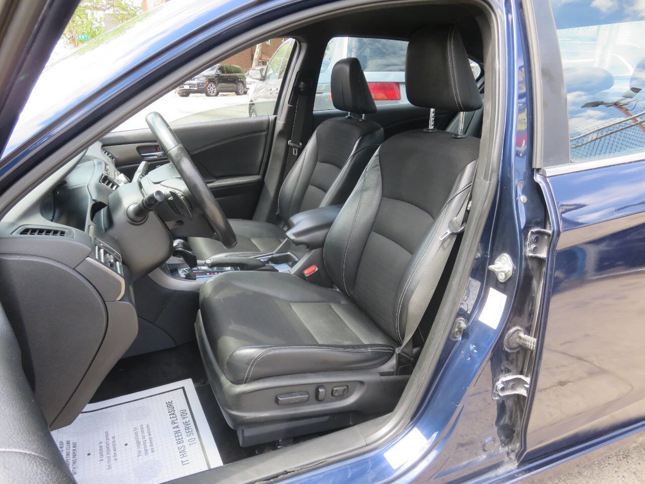 Used 2016 Honda Accord Sport image 10