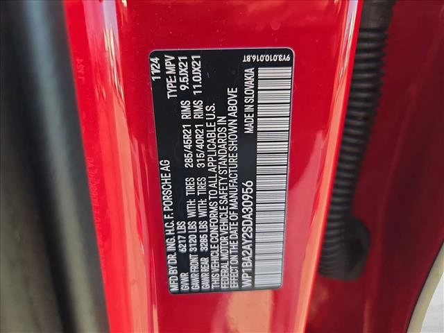 Used 2025 Porsche Cayenne Coupe image 25