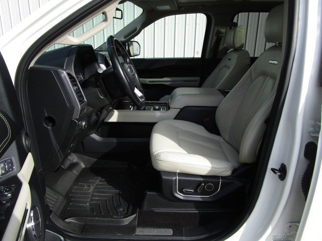 Used 2021 Ford Expedition Platinum image 11