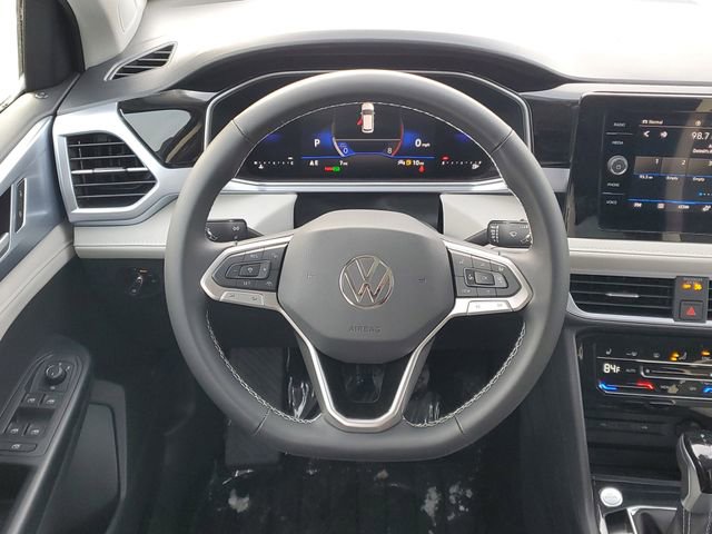 New 2026 Volkswagen Taos SE image 28