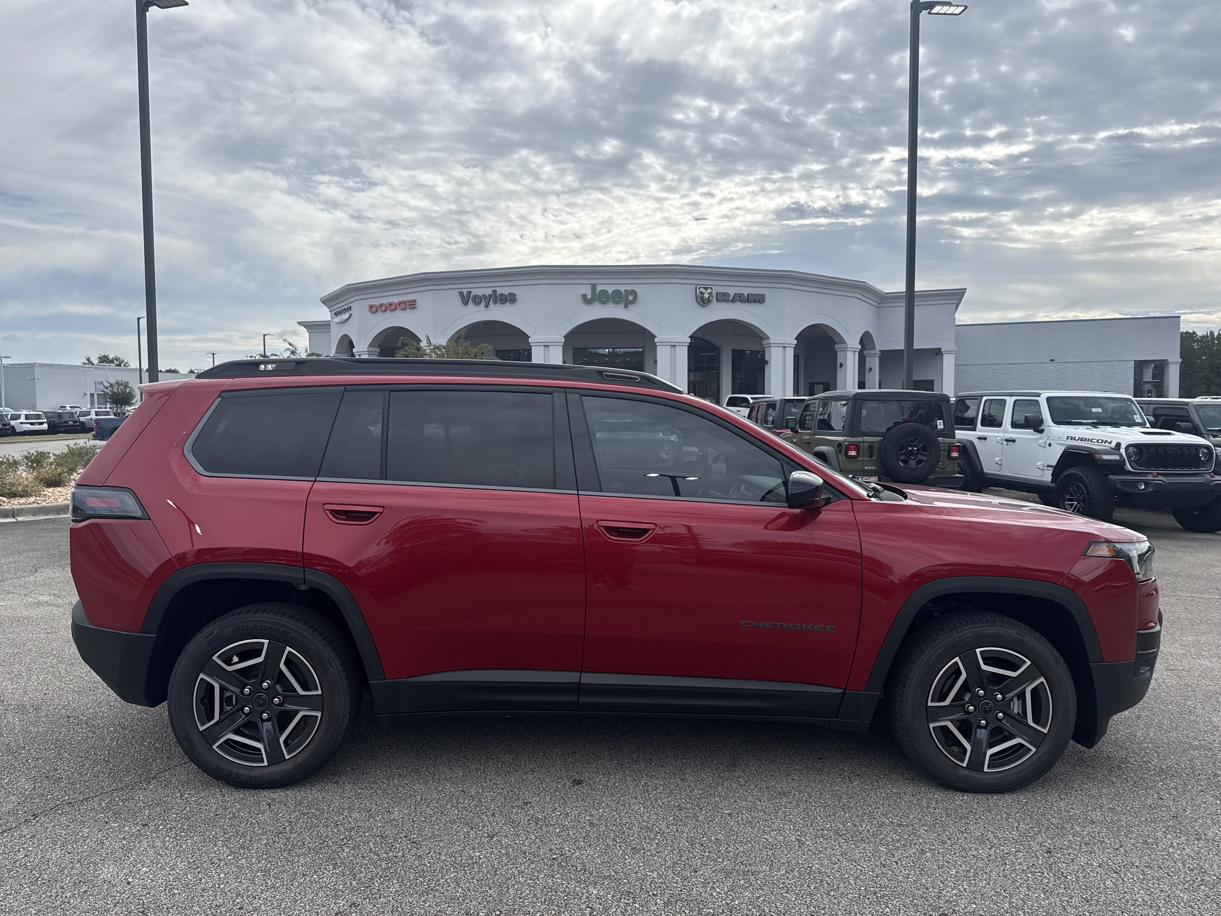 New 2026 Jeep Cherokee Laredo AWD/4WD image 8