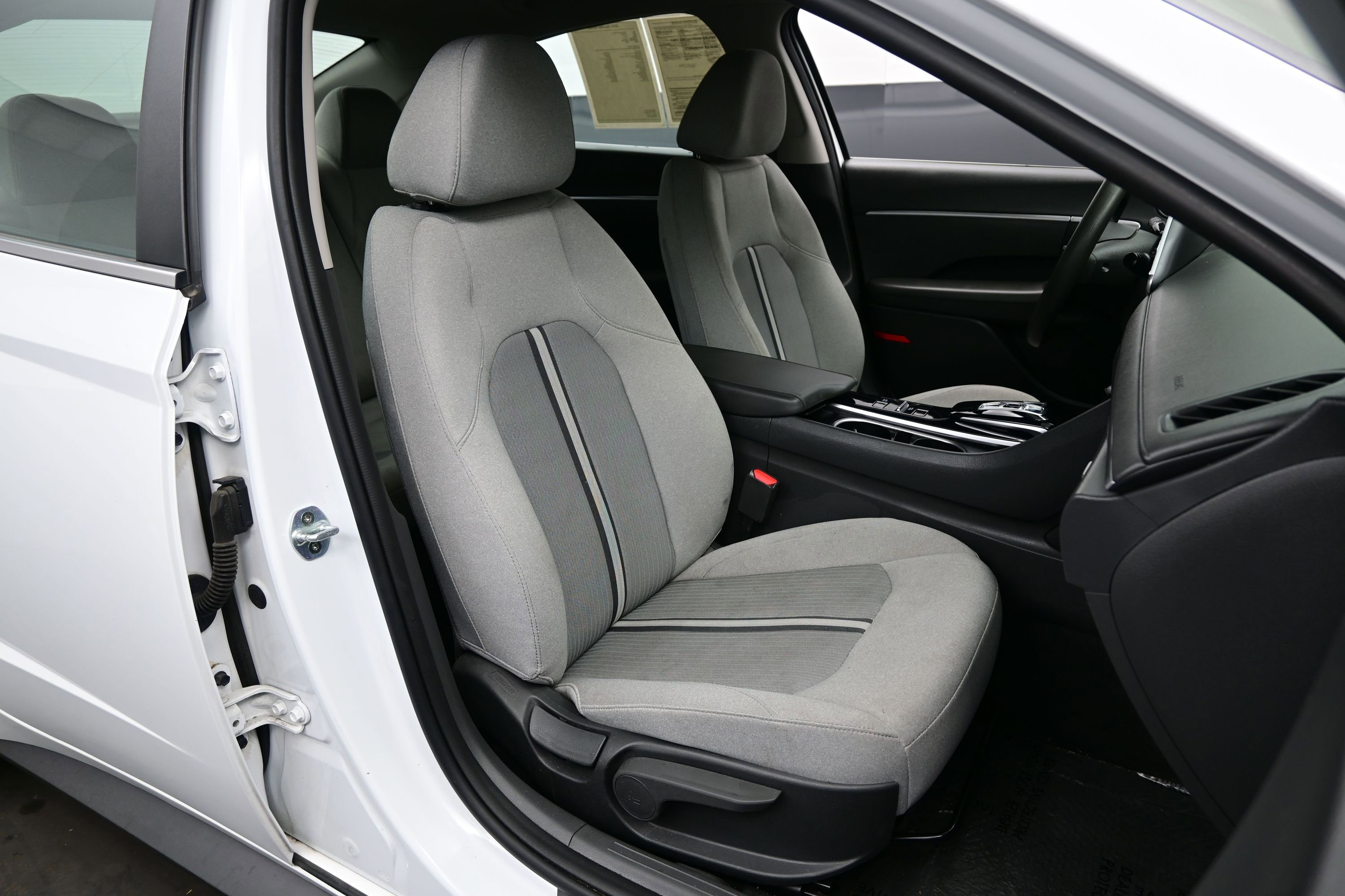 Used 2021 Hyundai Sonata SE FWD image 13