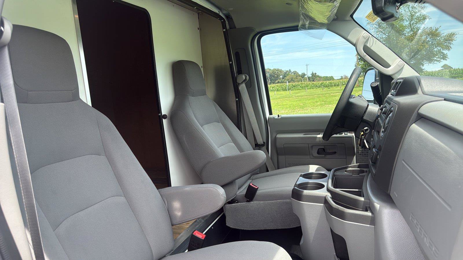 New 2027 Ford E-350 and Econoline 350 Super Duty w/ Power Equipment Group RWD image 16