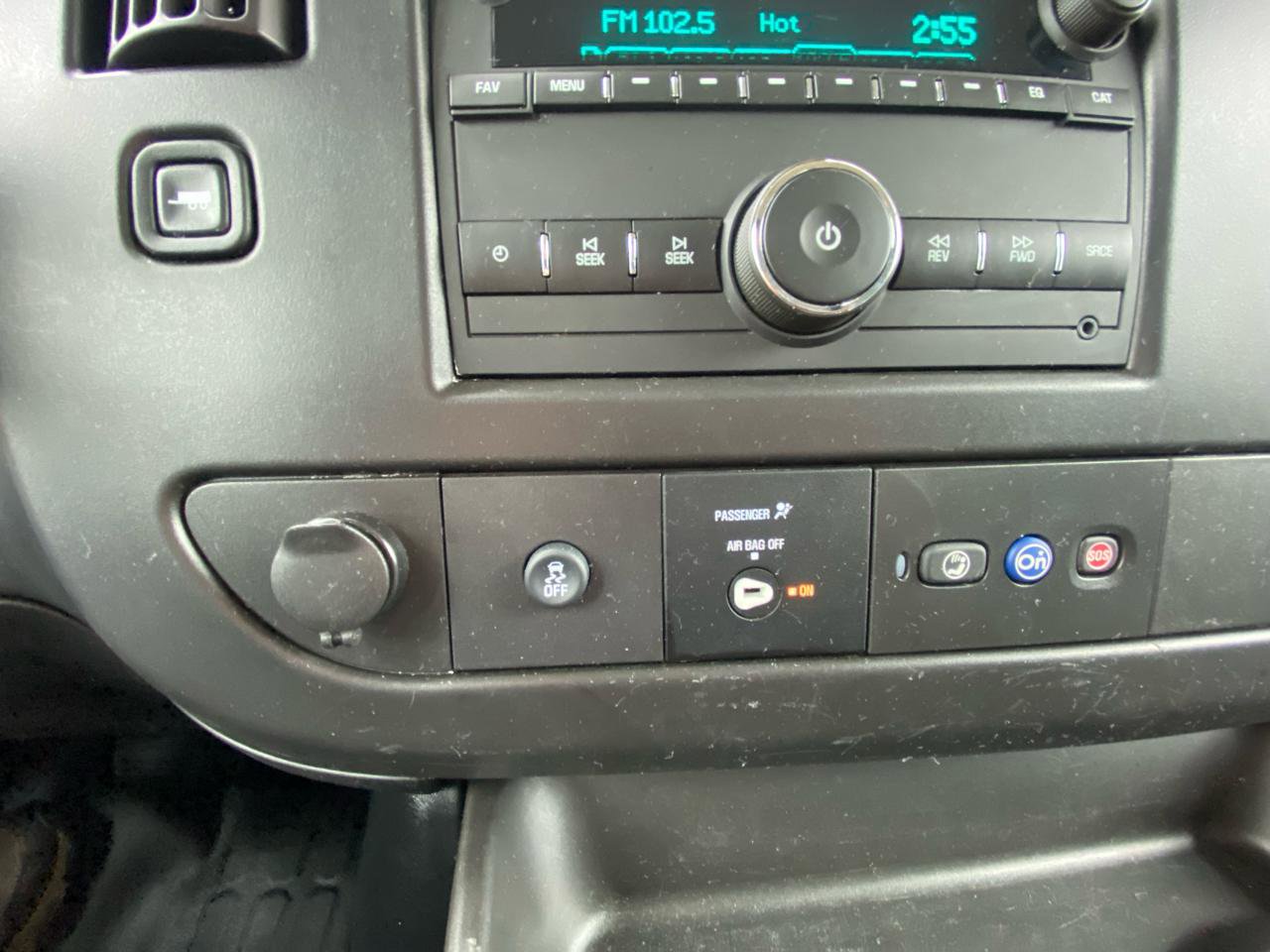 Used 2024 Chevrolet Express 2500 w/ Driver Convenience Package image 27