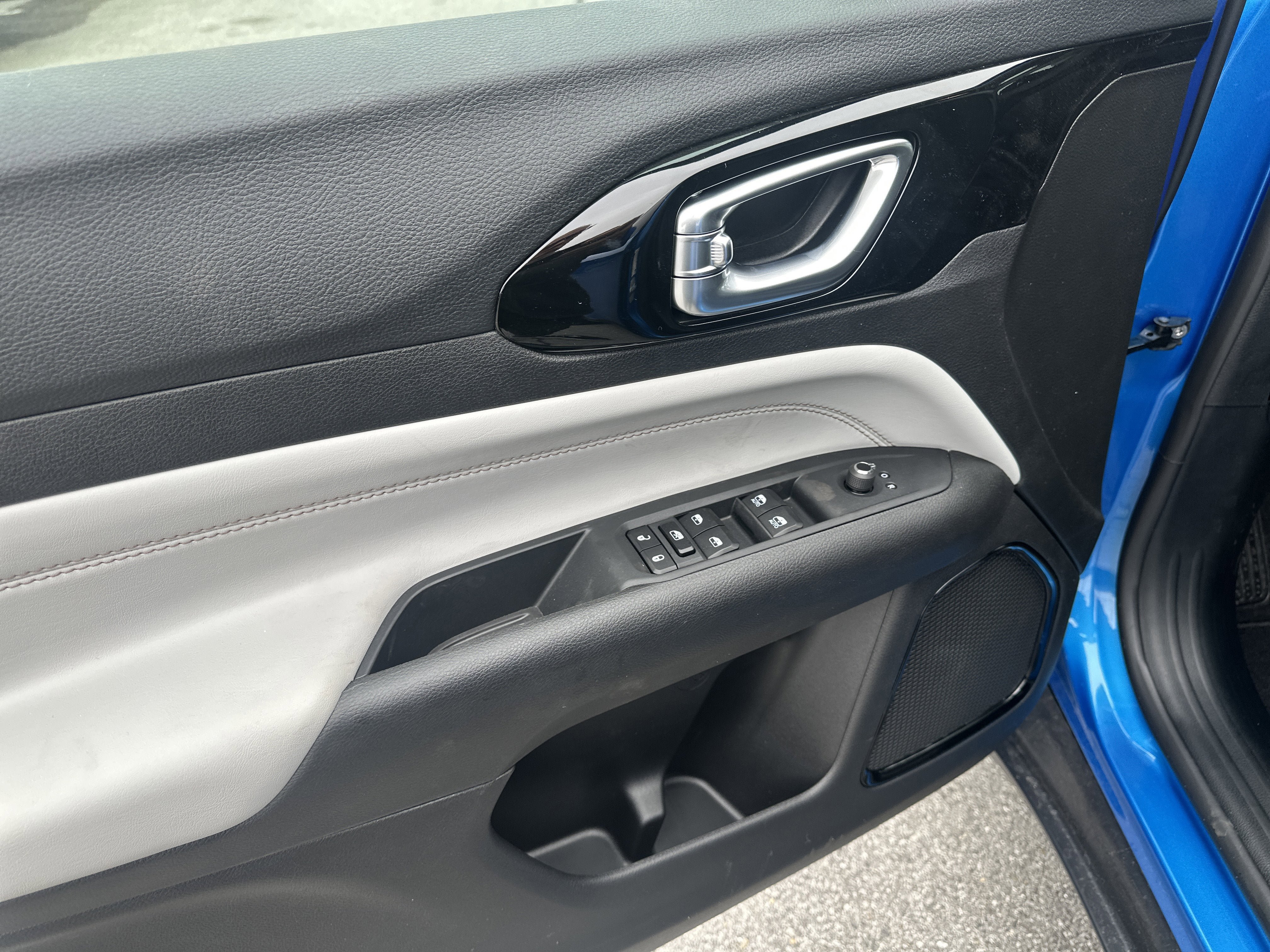 New 2026 Jeep Compass Limited AWD/4WD image 13