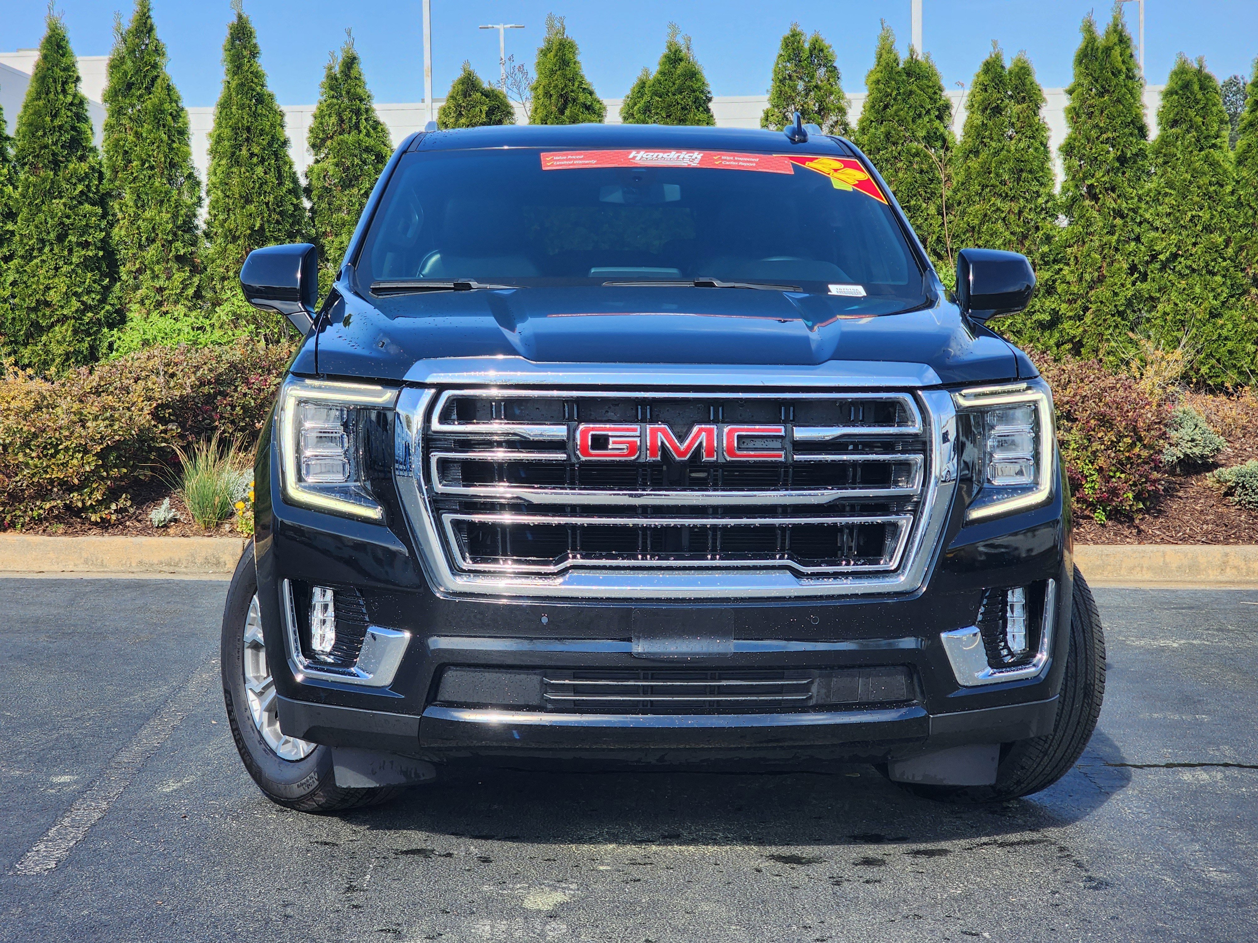 Used 2022 GMC Yukon XL SLE image 5