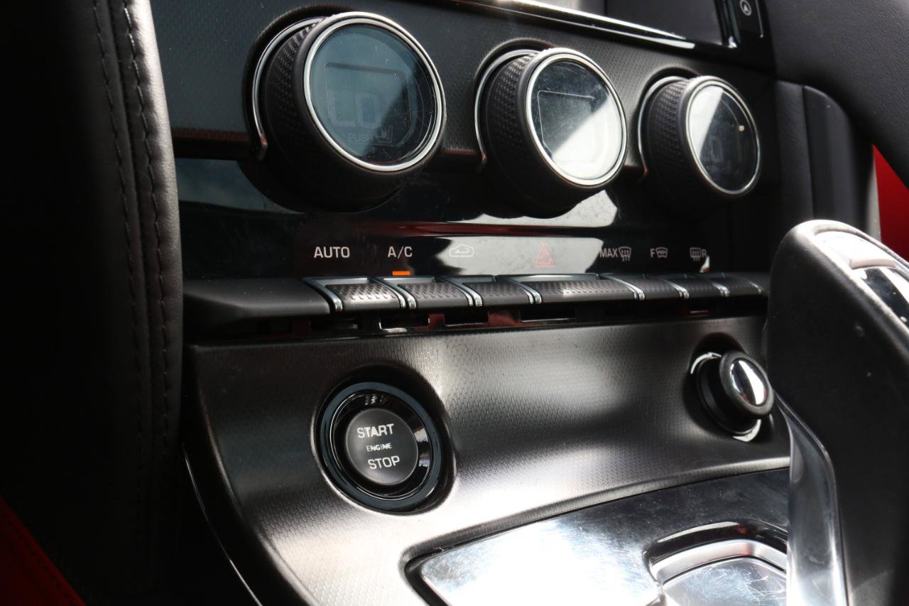 Used 2016 Jaguar F-TYPE S image 46