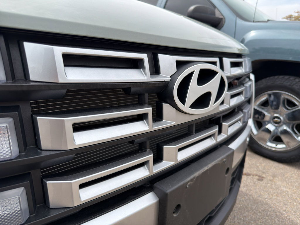 Used 2026 Hyundai Santa Cruz SE image 11