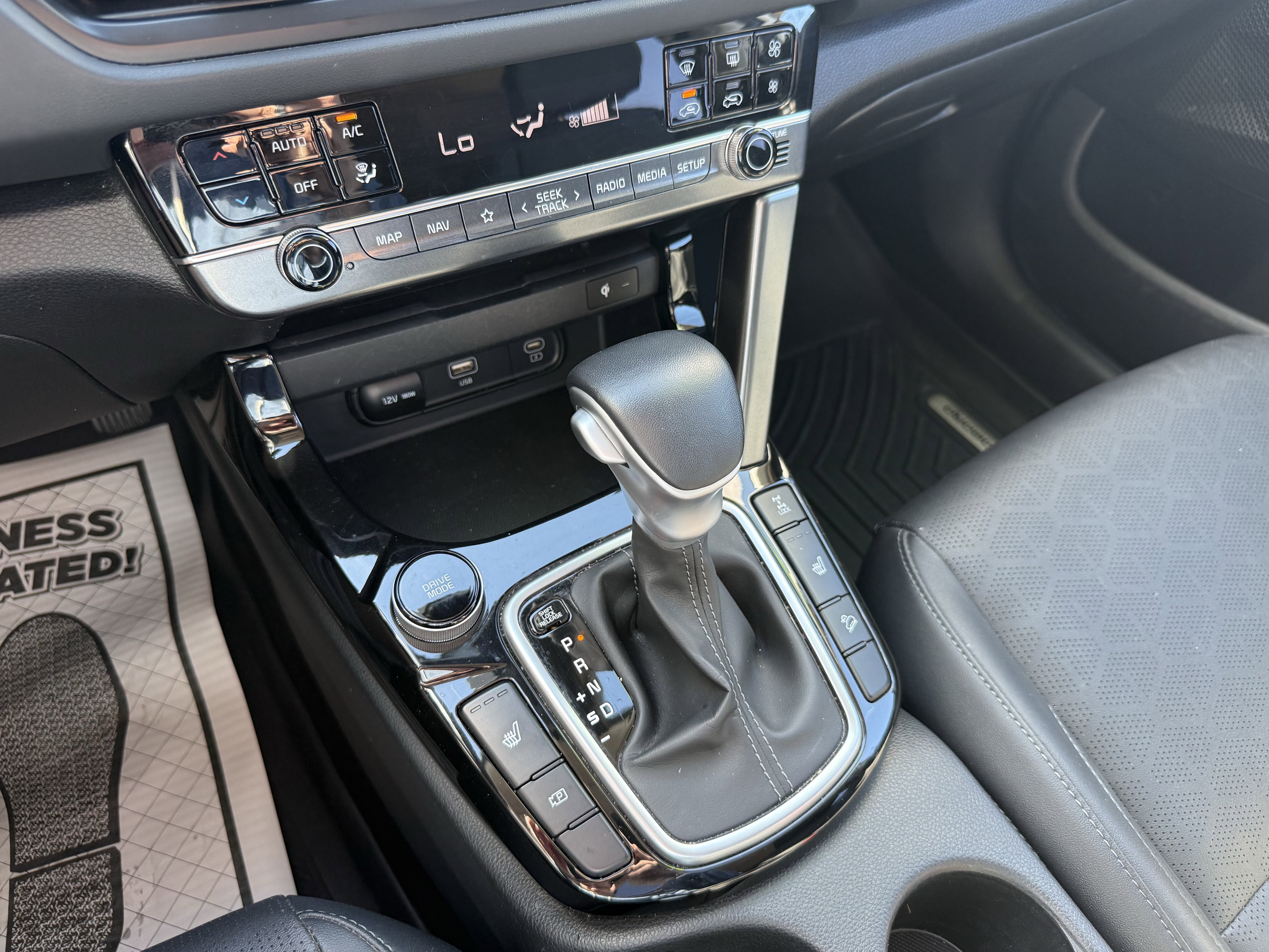 Used 2024 Kia Seltos EX image 19