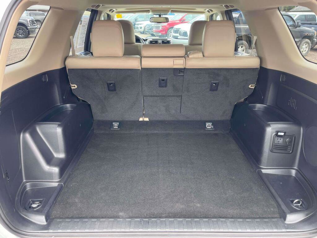 Used 2016 Toyota 4Runner Limited AWD/4WD image 20