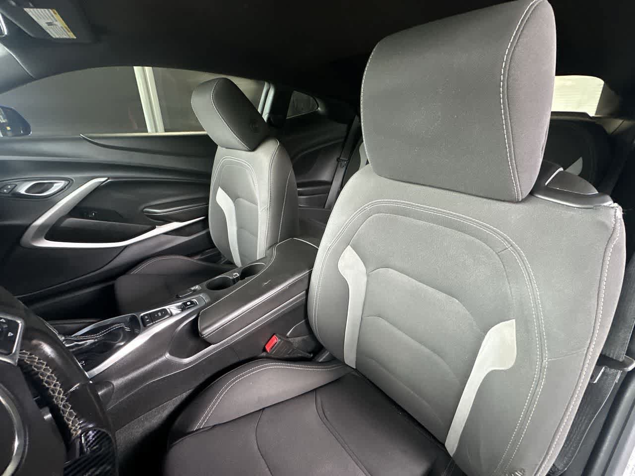 Used 2018 Chevrolet Camaro LT RWD image 14