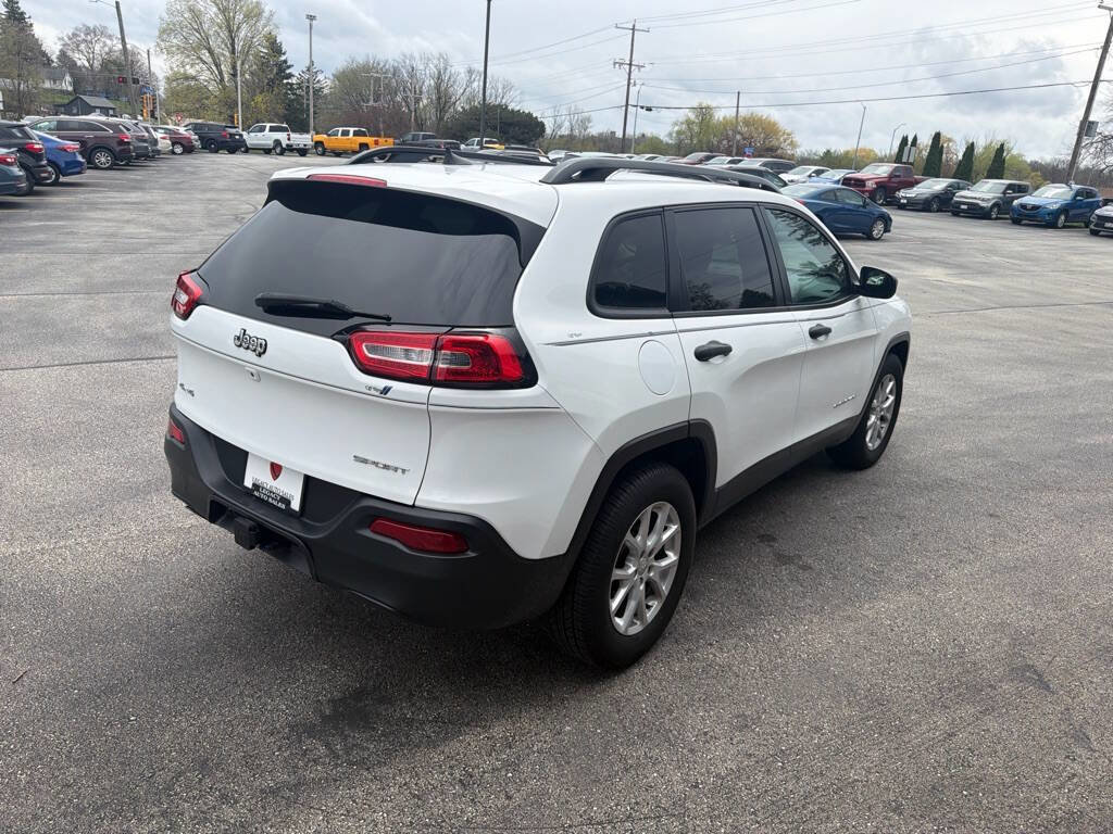 Used 2016 Jeep Cherokee Sport AWD/4WD image 5