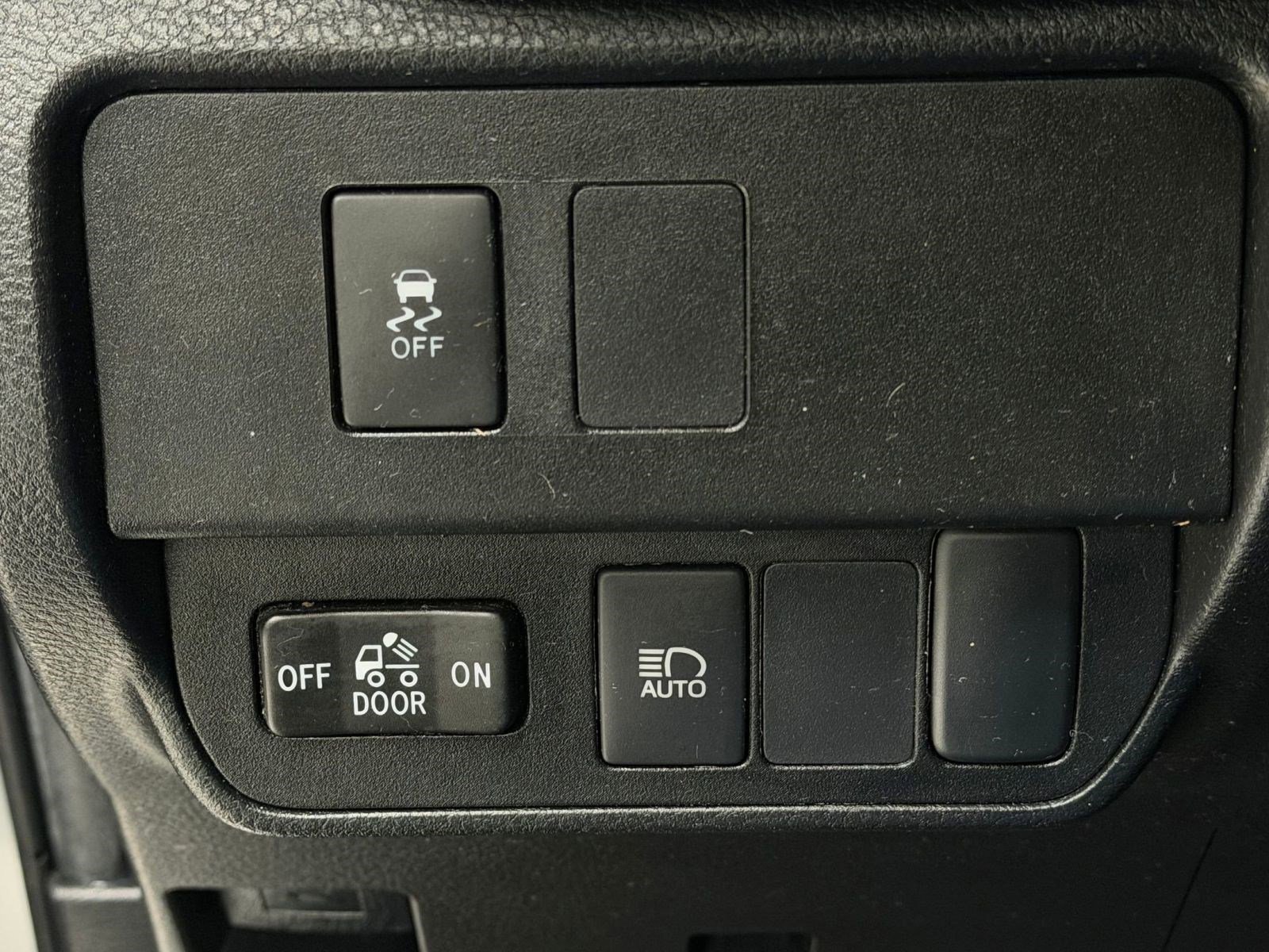 Used 2023 Toyota Tacoma SR AWD/4WD image 15