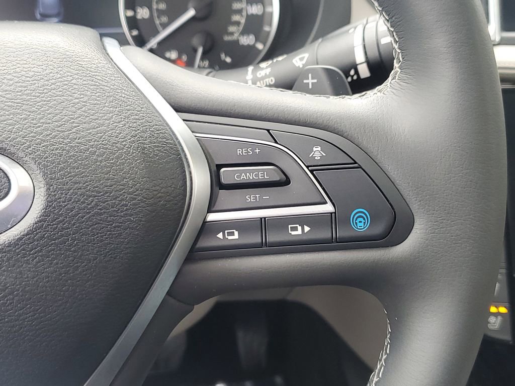 Used 2023 INFINITI QX50 Sensory image 27