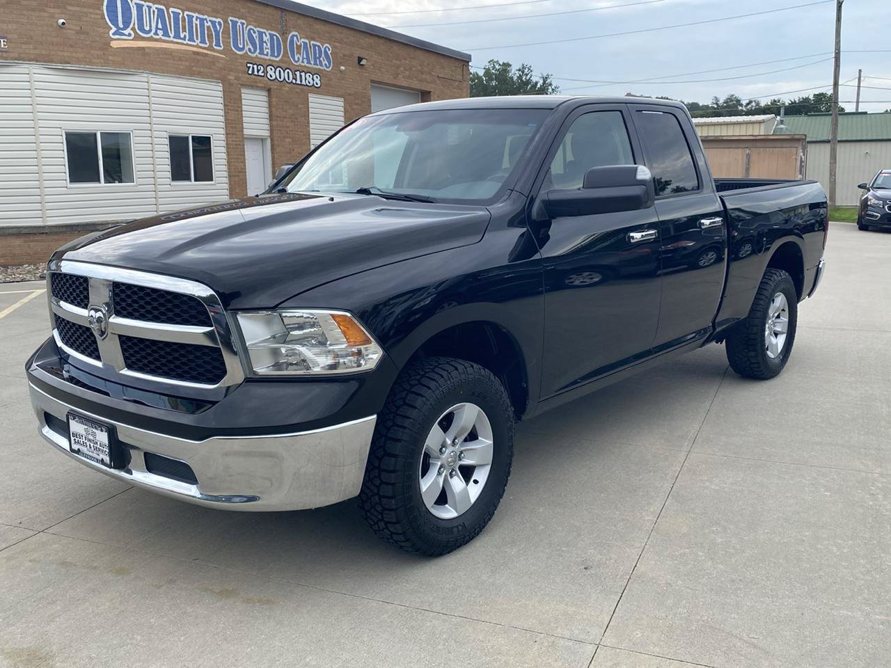 Used 2014 RAM 1500 Classic SLT AWD/4WD image 2