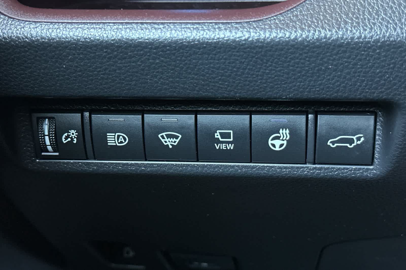 Used 2020 Toyota RAV4 Limited AWD/4WD image 31
