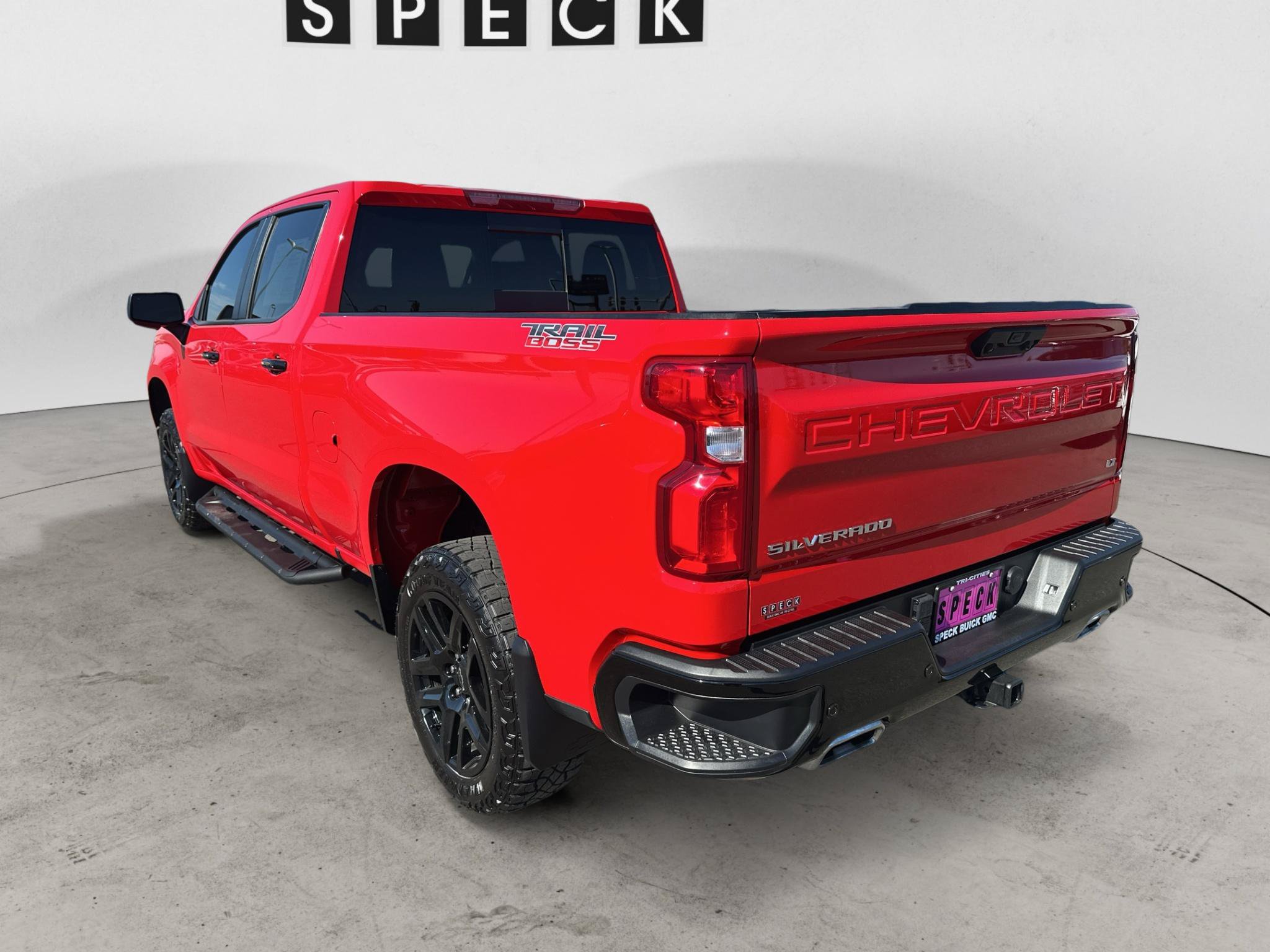 Used 2024 Chevrolet Silverado 1500 LT Trail Boss AWD/4WD image 3