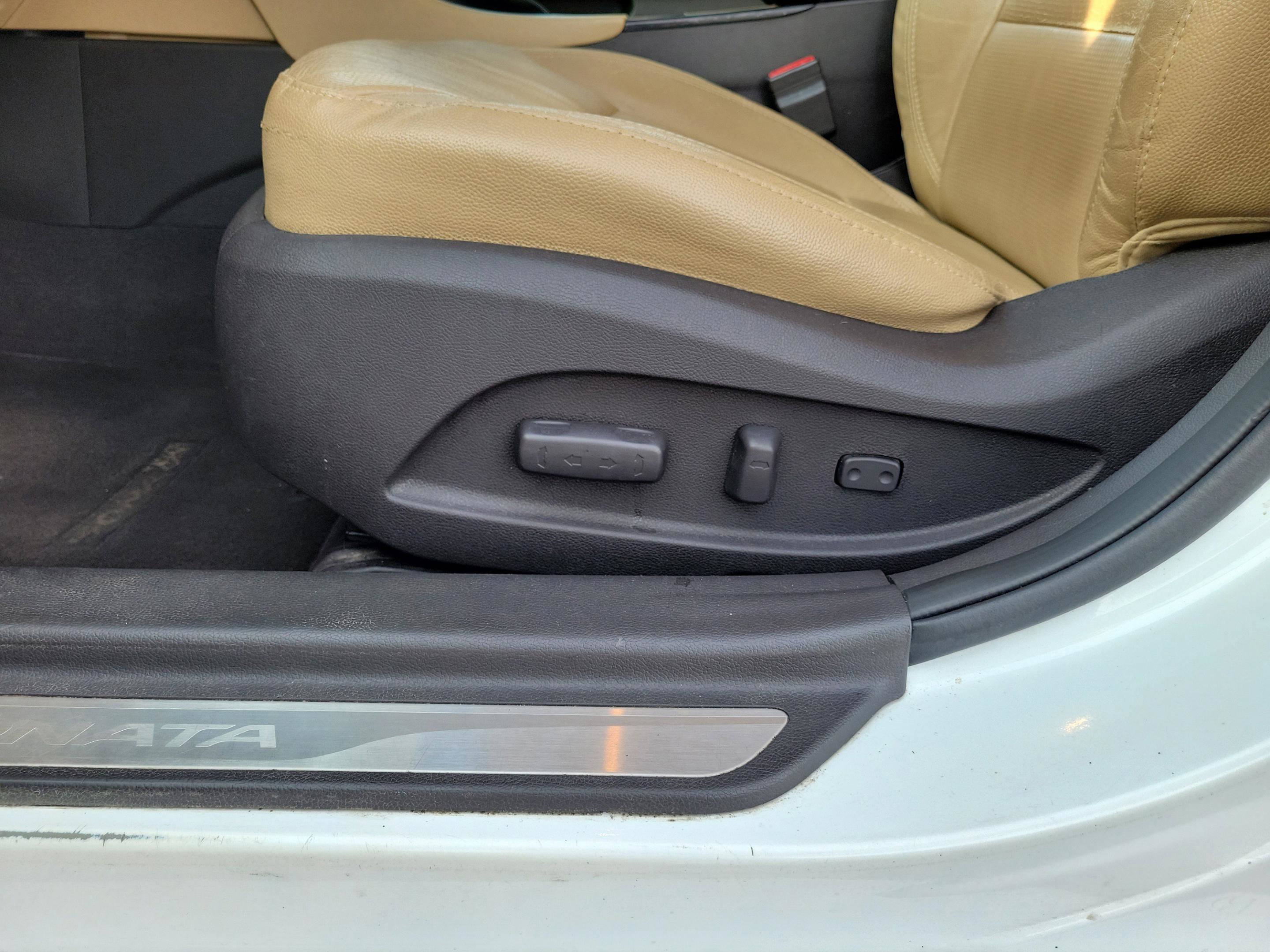 Used 2013 Hyundai Sonata Limited image 19
