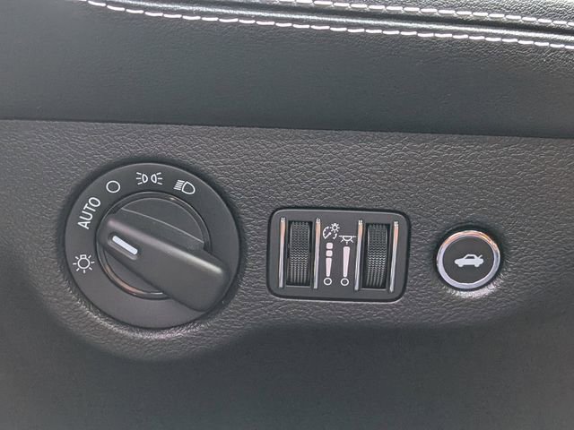 Used 2021 Dodge Challenger SRT Hellcat image 25