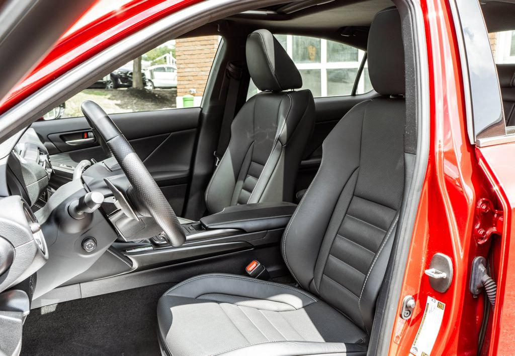 Used 2023 Lexus IS 350 F Sport w/ Memory Package AWD/4WD image 7