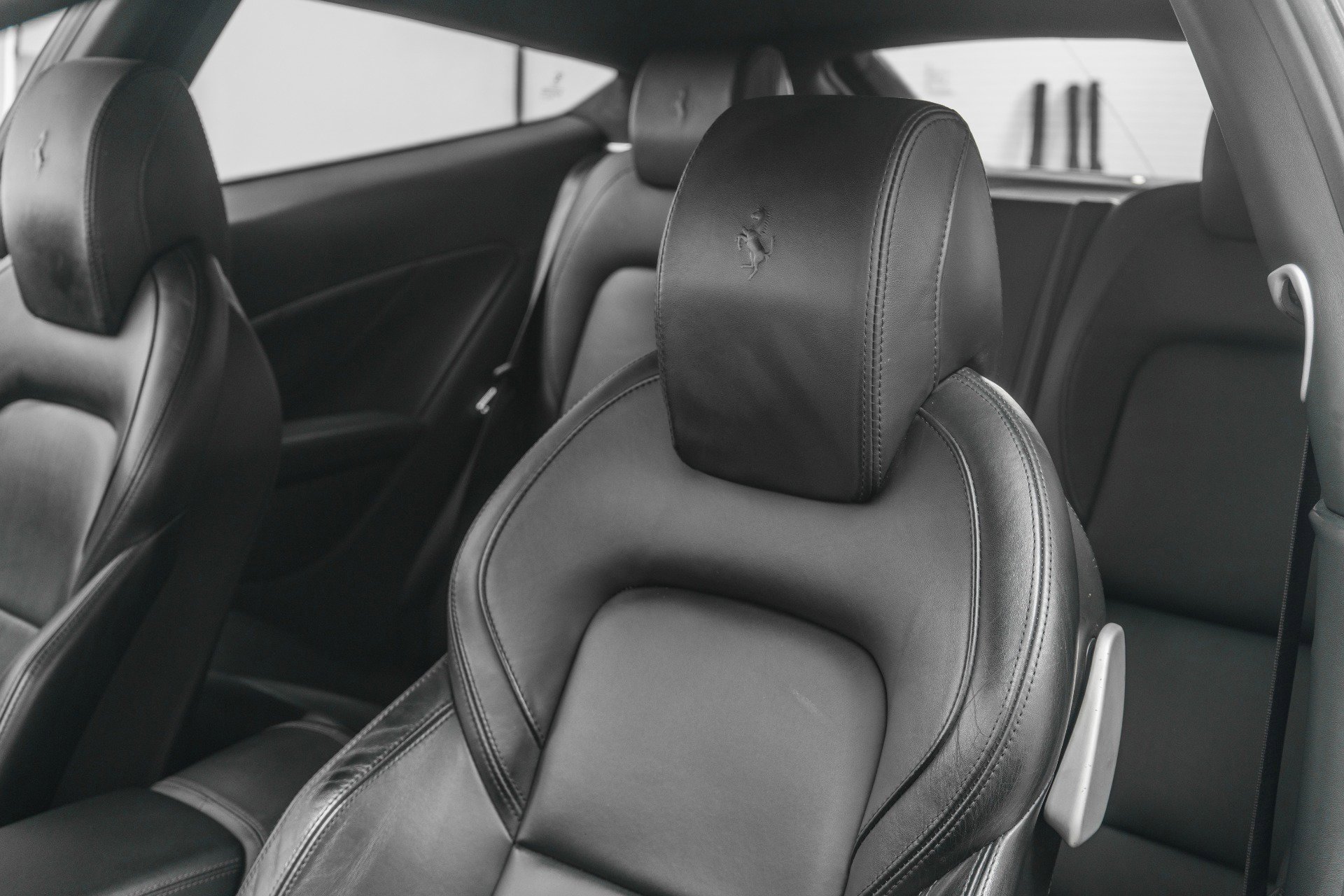 Used 2015 Ferrari FF image 26