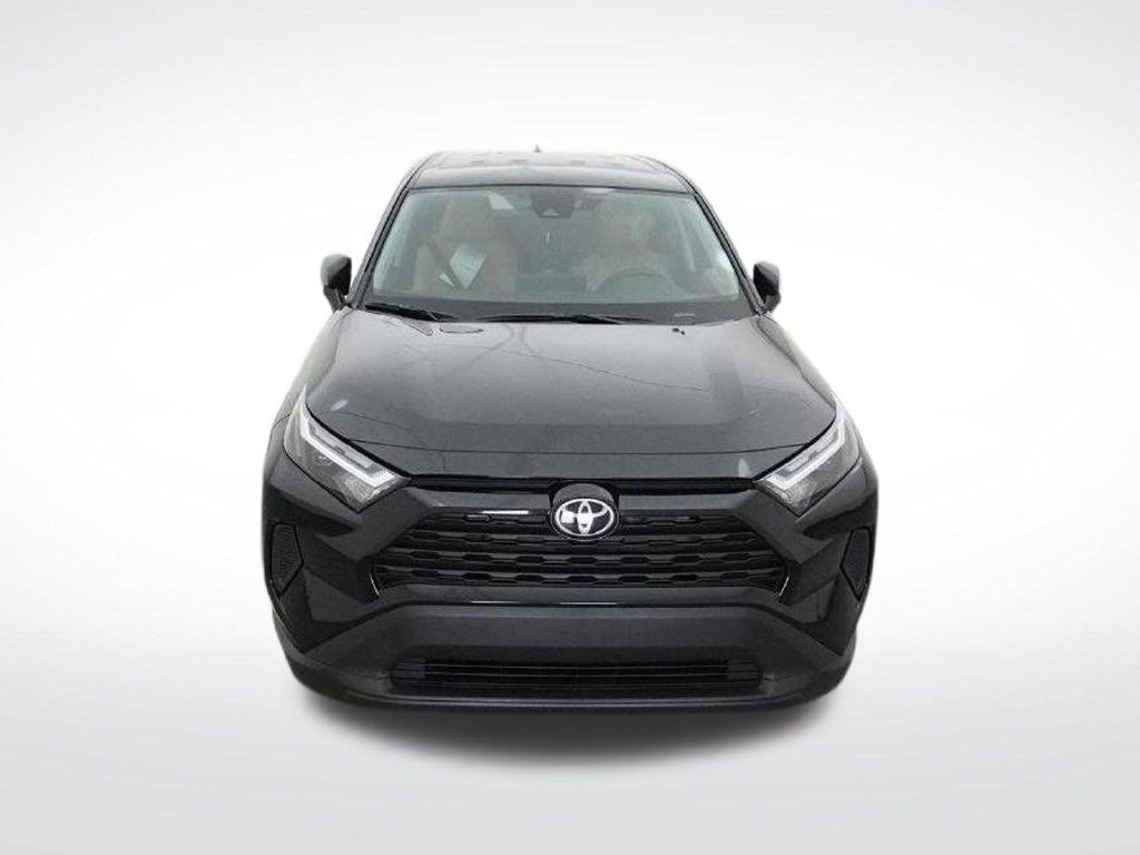 Used 2025 Toyota RAV4 LE FWD image 18