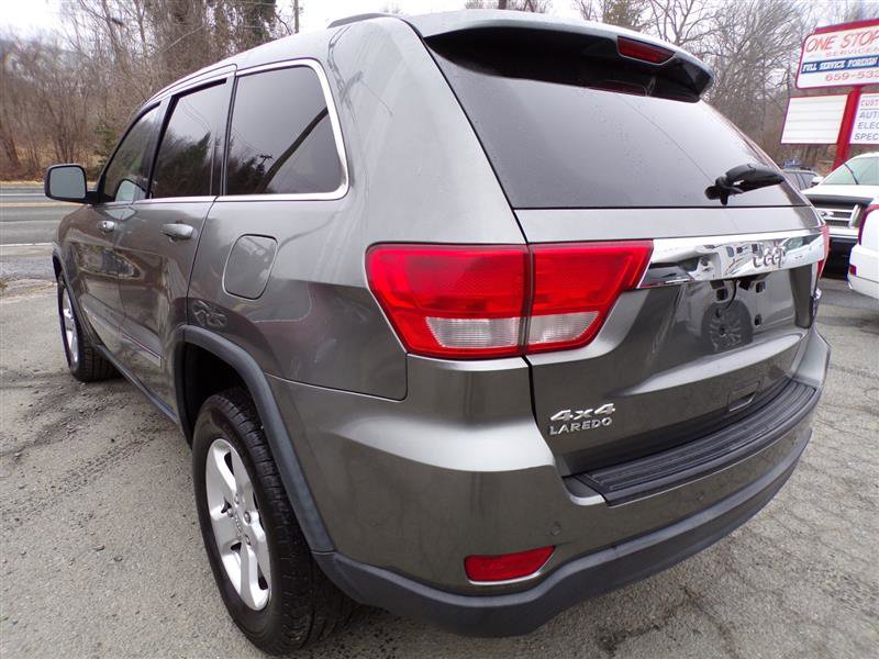 Used 2012 Jeep Grand Cherokee Laredo image 6