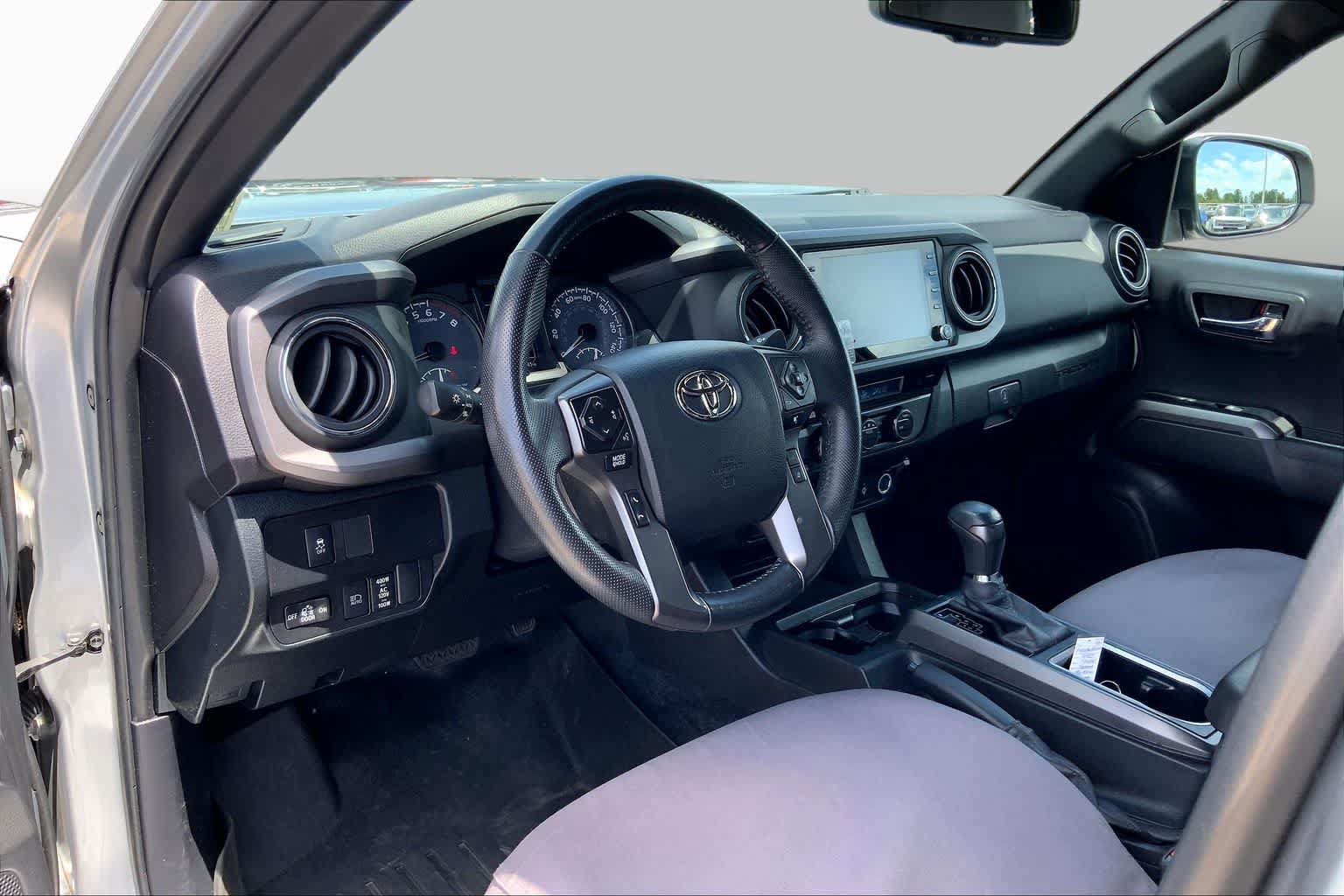 Used 2023 Toyota Tacoma TRD Off-Road AWD/4WD image 17