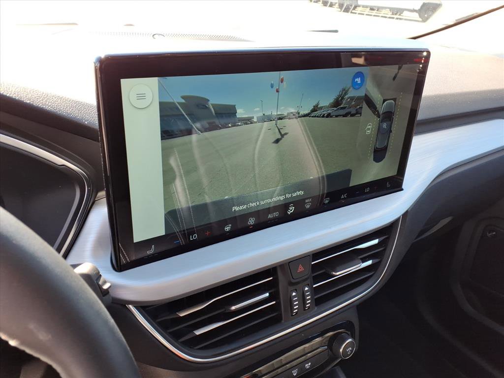 Used 2025 Ford Escape SE w/ PHEV Premium Package image 14