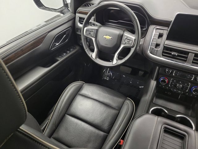 Used 2024 Chevrolet Suburban Premier RWD image 15