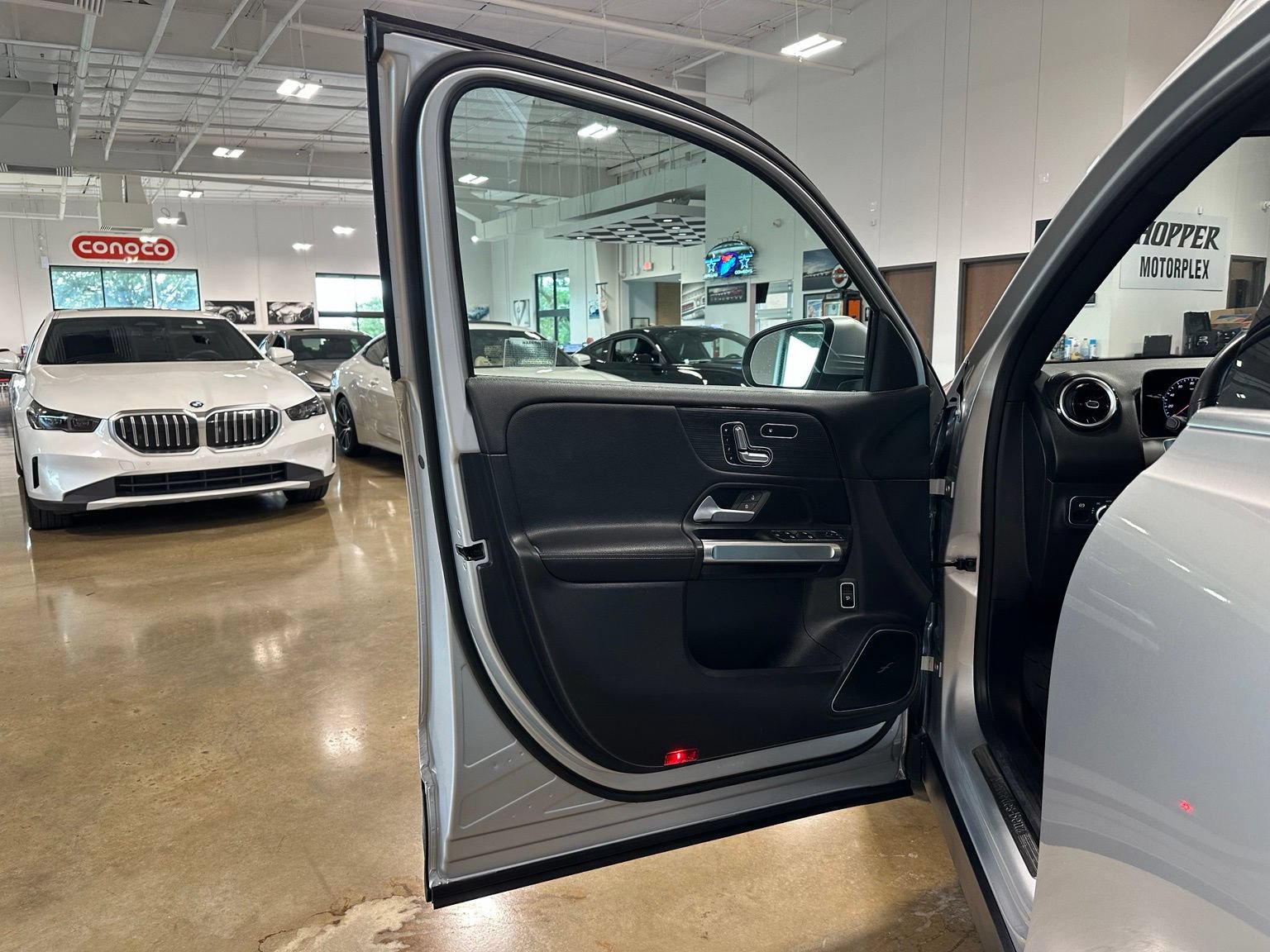 Used 2021 Mercedes-Benz GLB 250 image 11