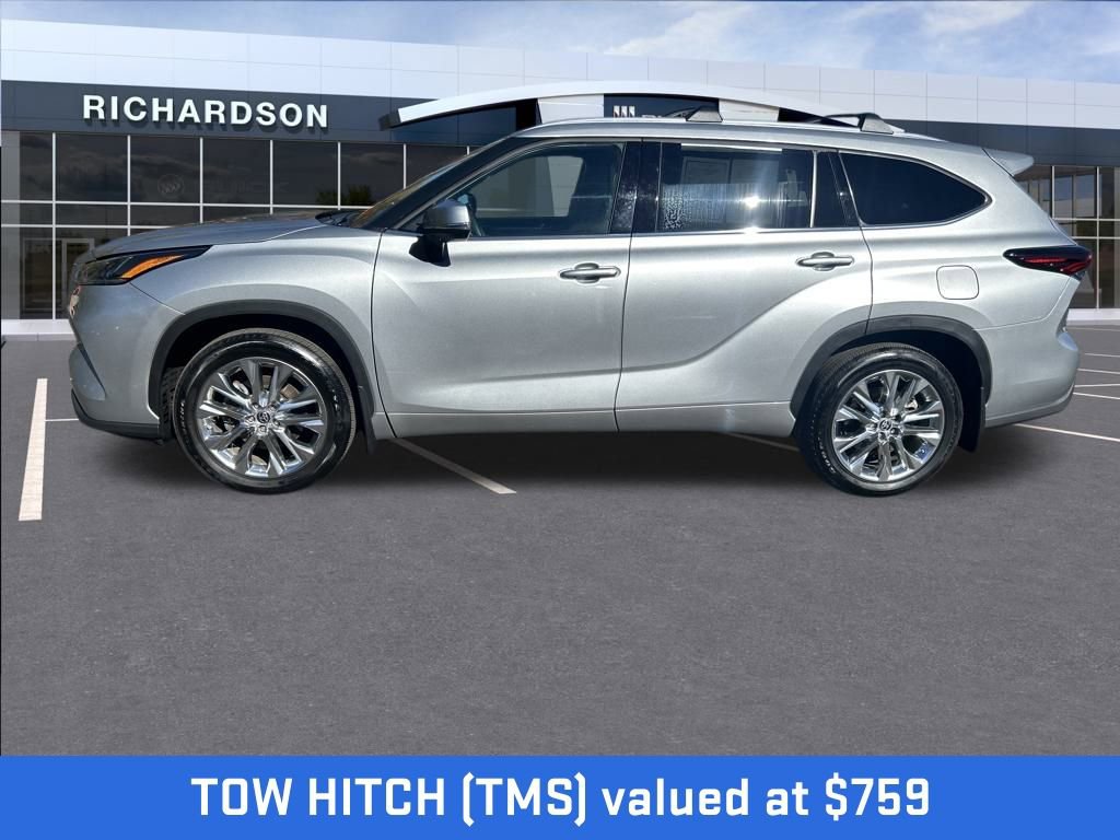 Used 2024 Toyota Highlander Limited image 2