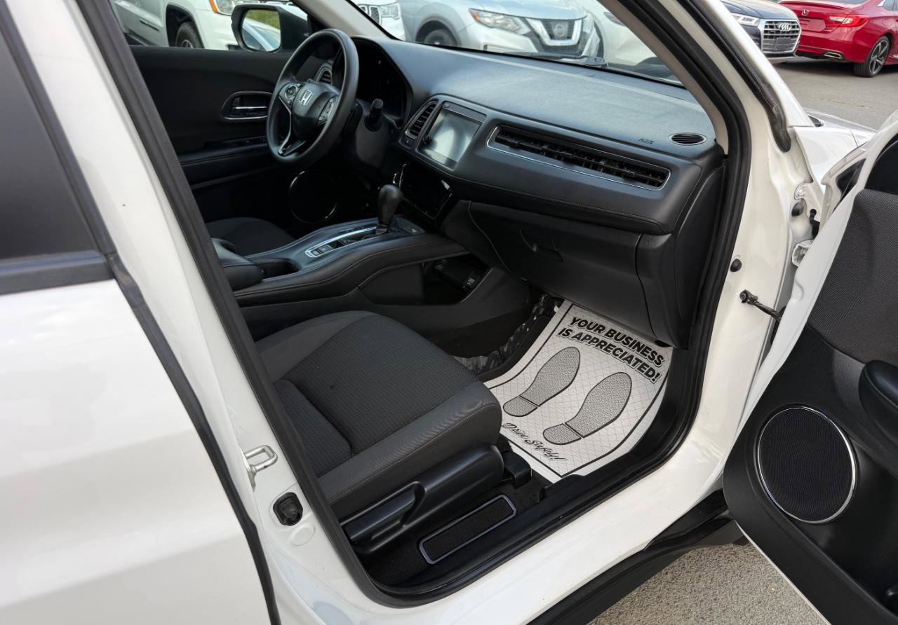 Used 2019 Honda HR-V EX image 12