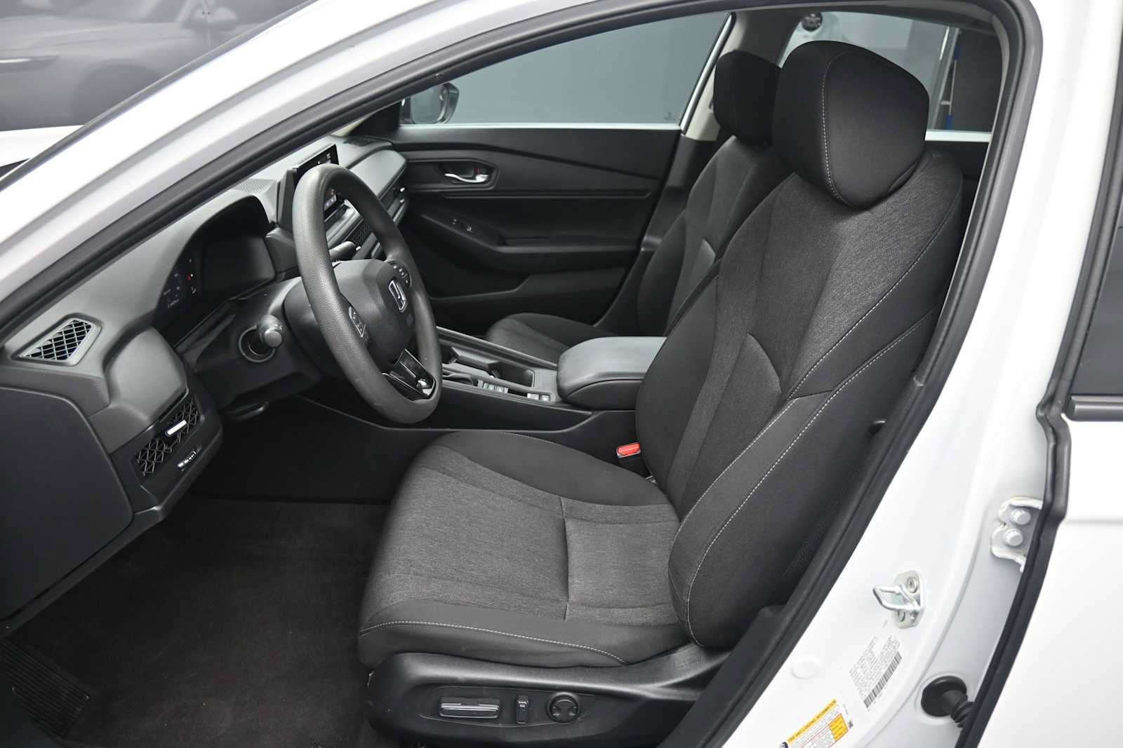Used 2024 Honda Accord EX image 18