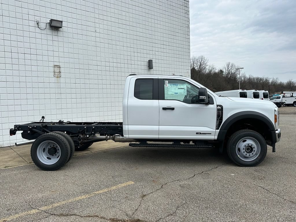 New 2026 Ford F550 4x4 SuperCab Super Duty image 4