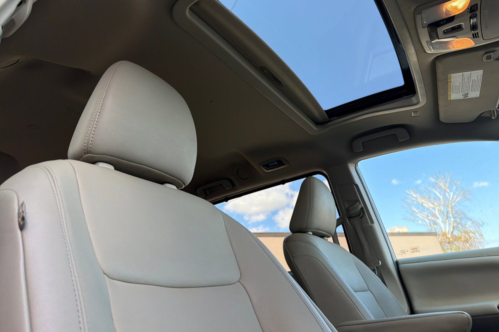 Used 2019 Toyota Sienna XLE w/ XLE Navigation Package AWD/4WD image 20