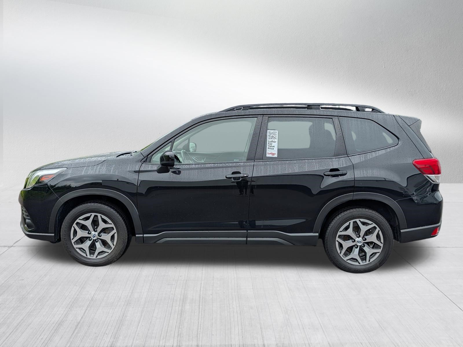 Used 2023 Subaru Forester Premium AWD/4WD image 4