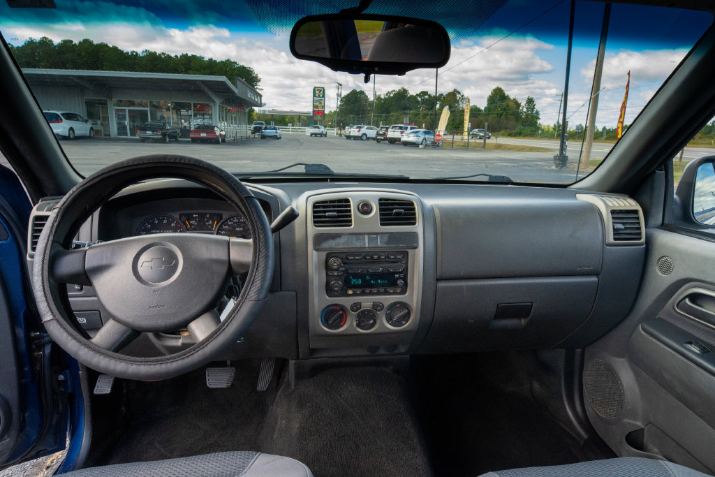 Used 2005 Chevrolet Colorado LS w/ Safe And Sound Package RWD image 15
