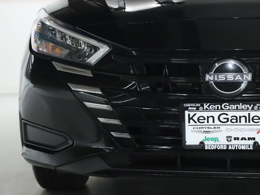 Used 2025 Nissan Versa SV w/ Trunk Package FWD image 6