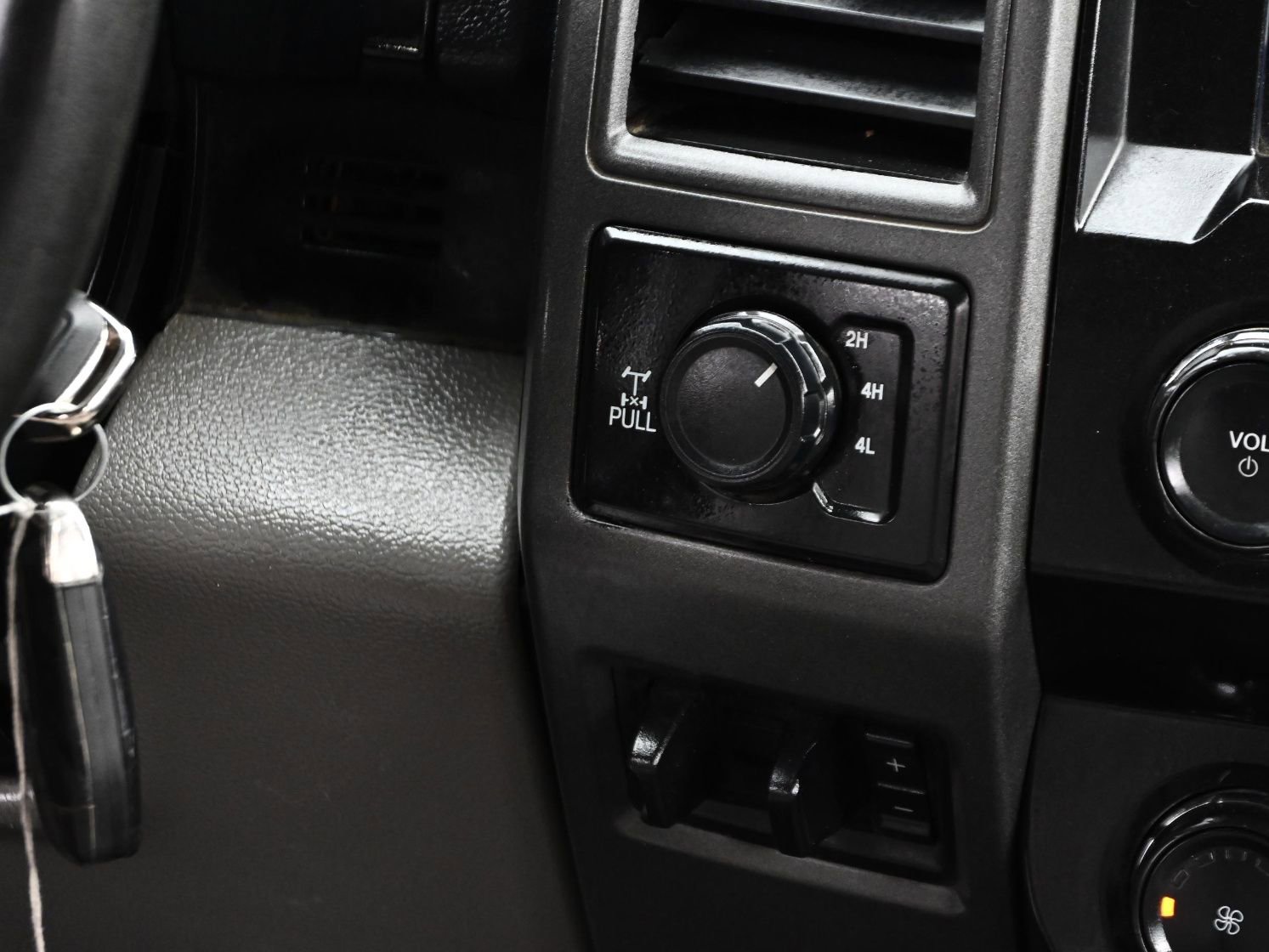 Used 2021 Ford F250 XL w/ STX Appearance Package AWD/4WD image 30