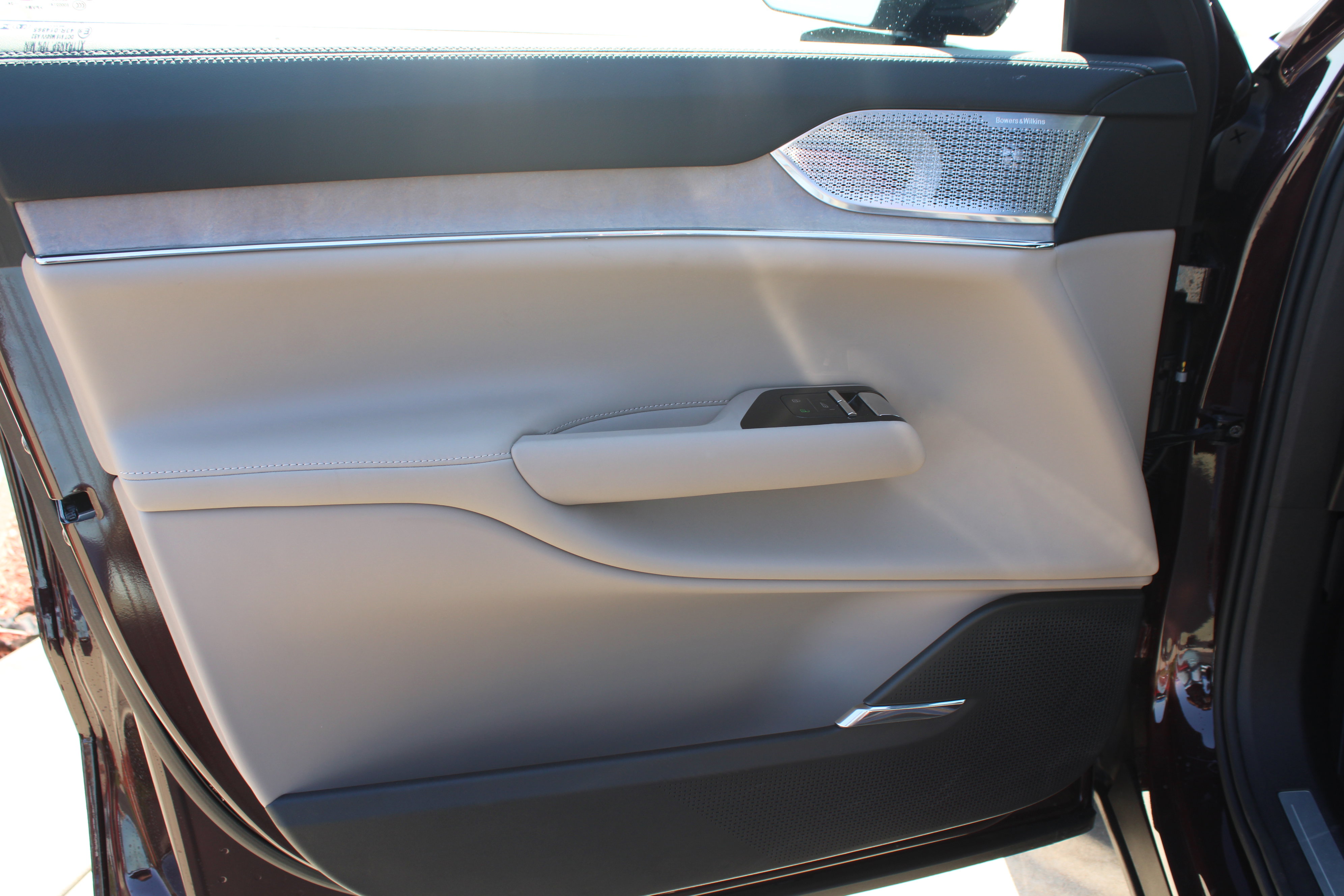 New 2025 Volvo EX90 Ultra image 11