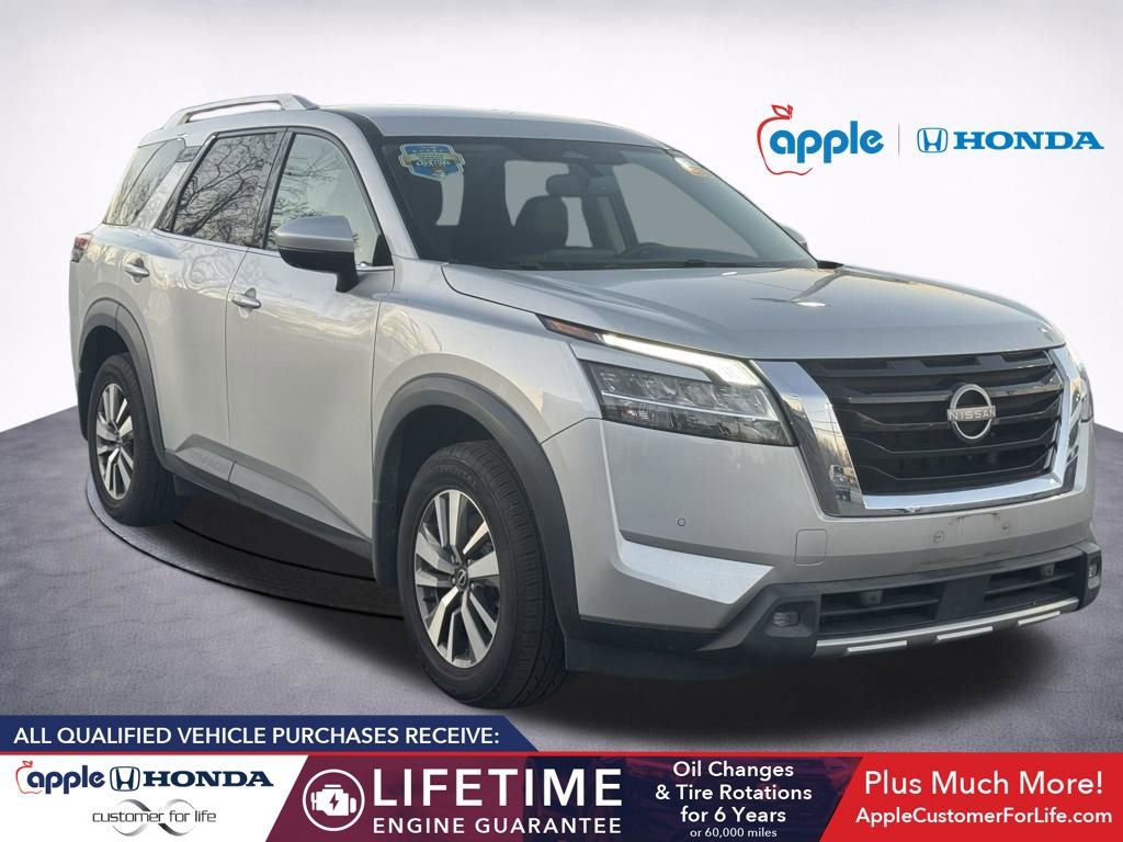 Used 2022 Nissan Pathfinder SL