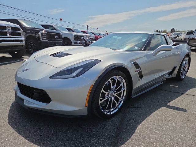 Used 2019 Chevrolet Corvette Grand Sport RWD image 2