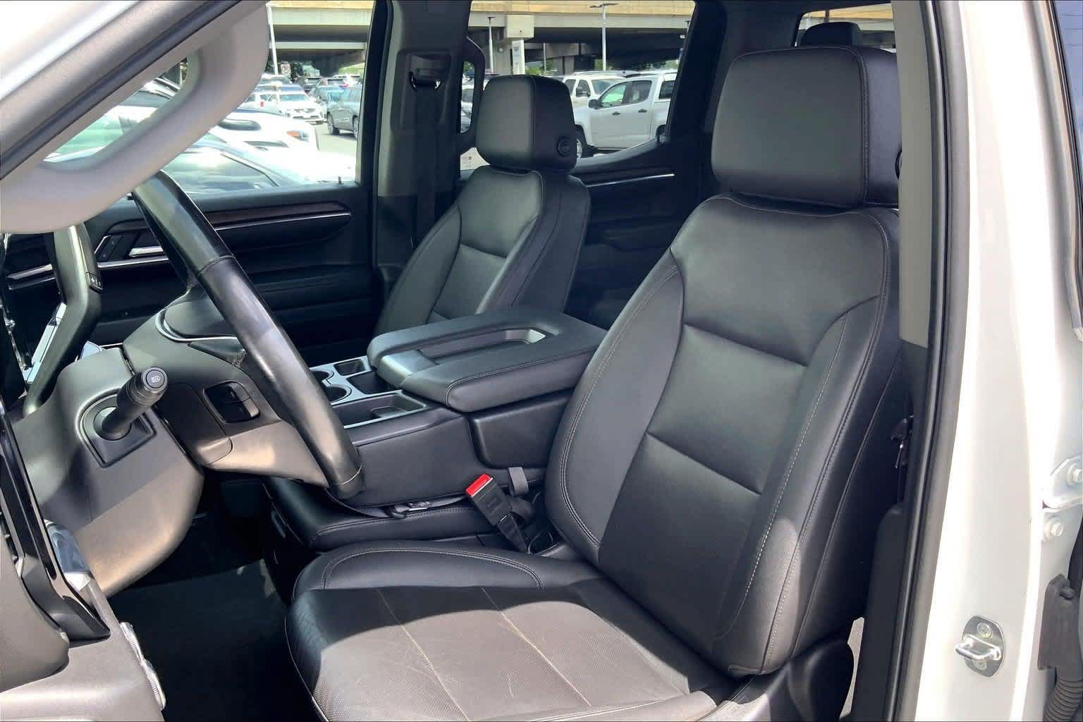 Used 2024 GMC Sierra 1500 SLT AWD/4WD image 11