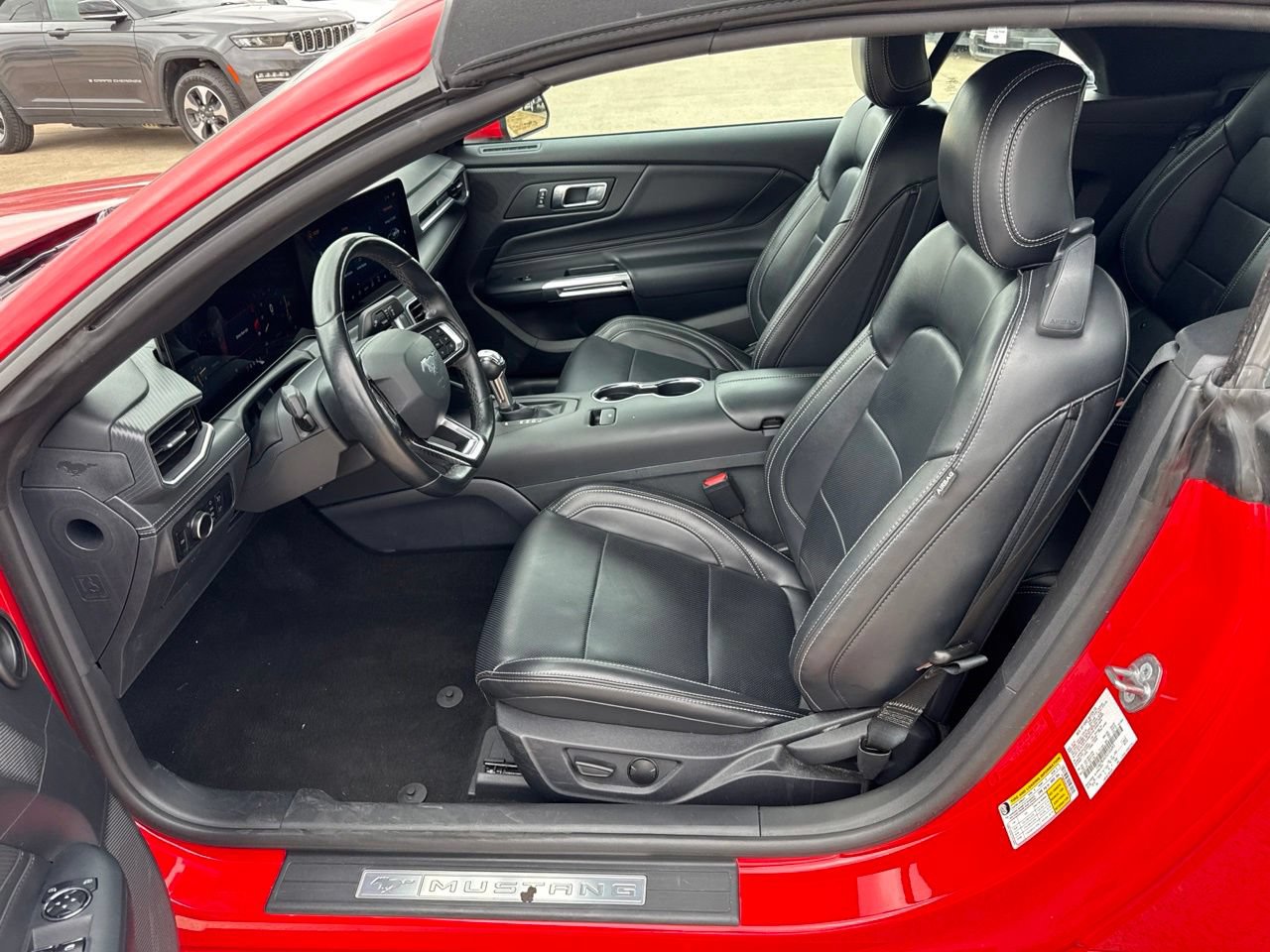 Used 2025 Ford Mustang Premium RWD image 18