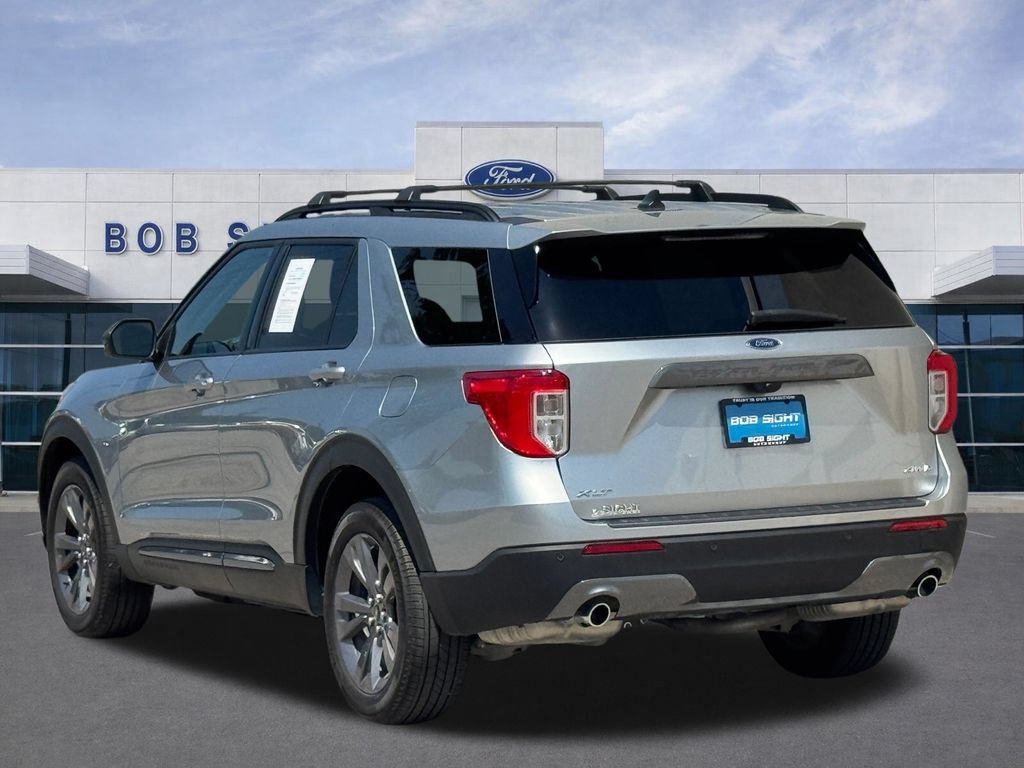 Used 2024 Ford Explorer XLT w/ Equipment Group 202A AWD/4WD image 38