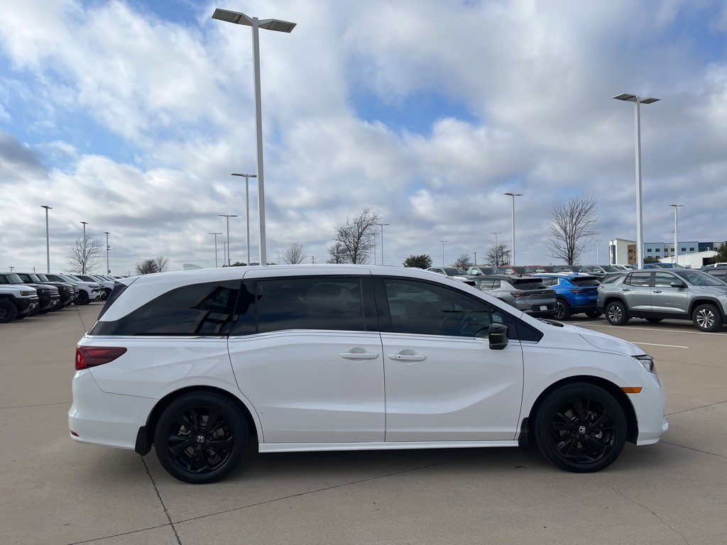Used 2023 Honda Odyssey Sport image 6