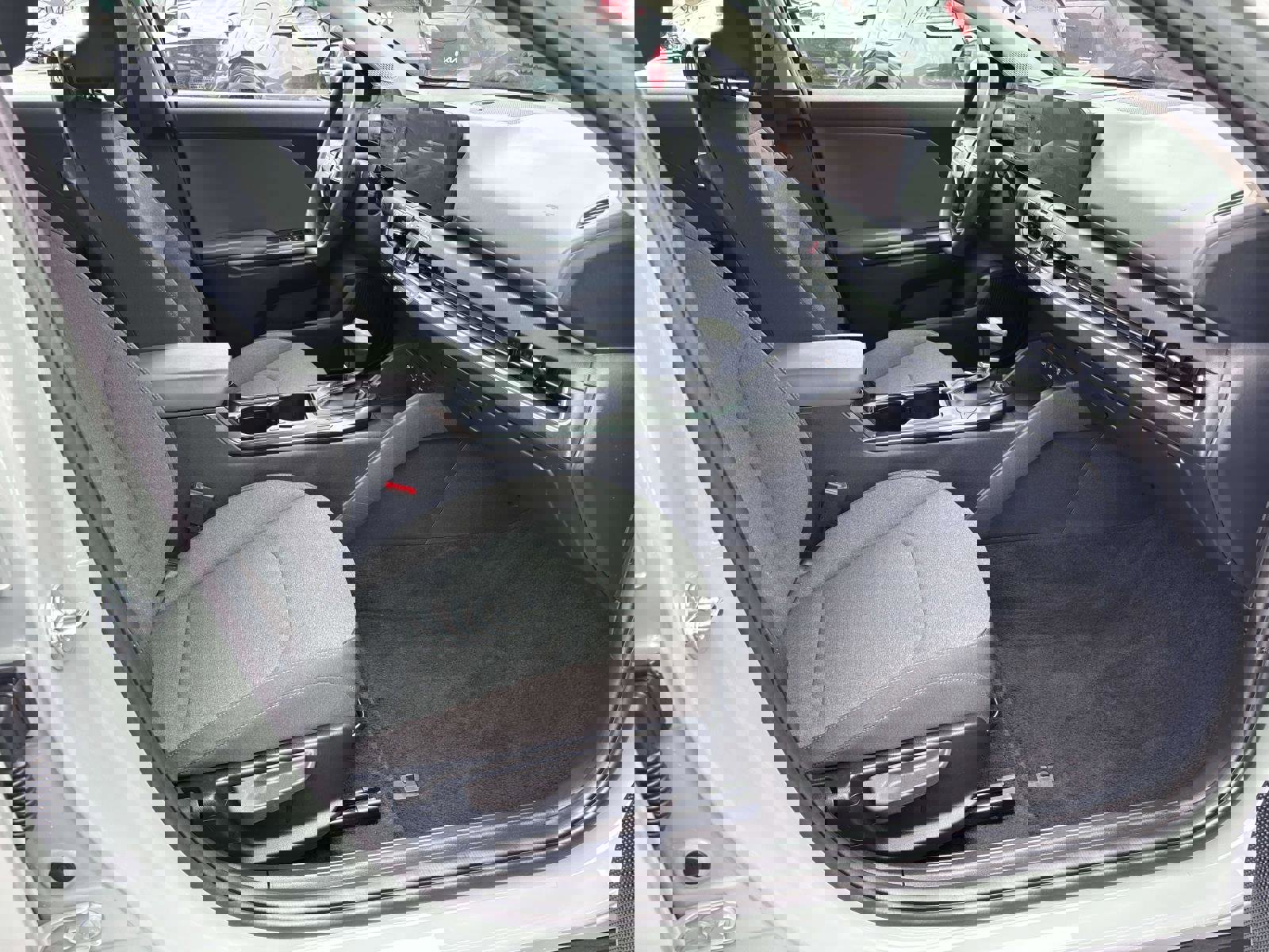 Used 2025 Kia K4 LXS image 16