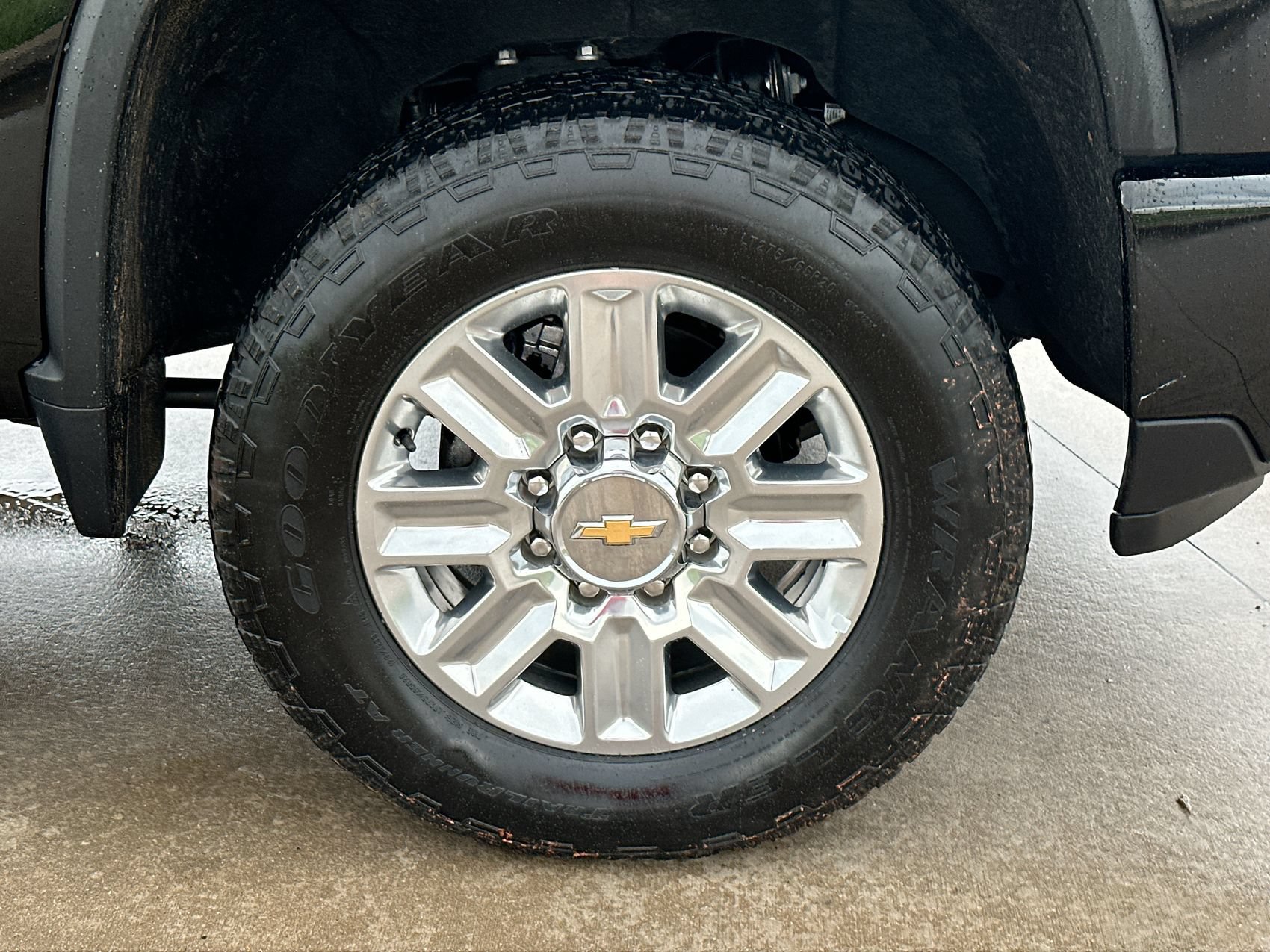 Used 2025 Chevrolet Silverado 3500 High Country w/ Technology Package AWD/4WD image 10