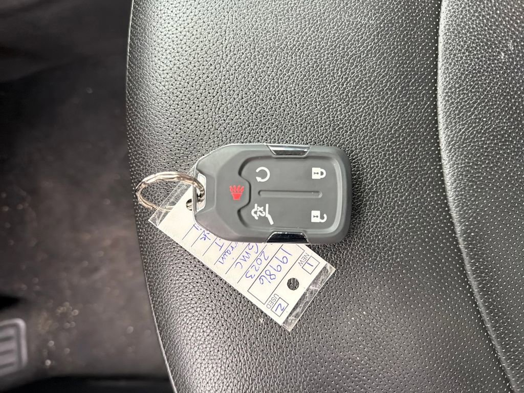 Used 2023 GMC Terrain SLT w/ Elevation Edition image 27